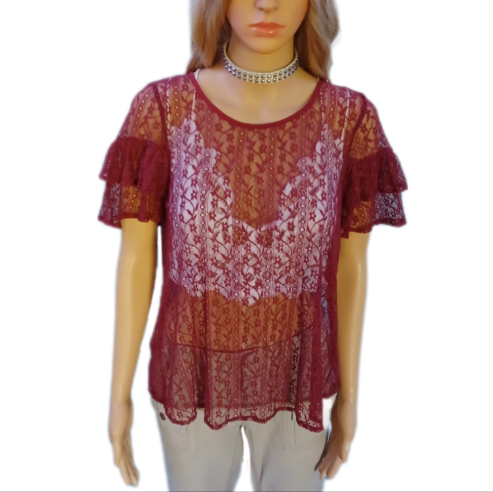 💙BCBgeneration M sheer lace top